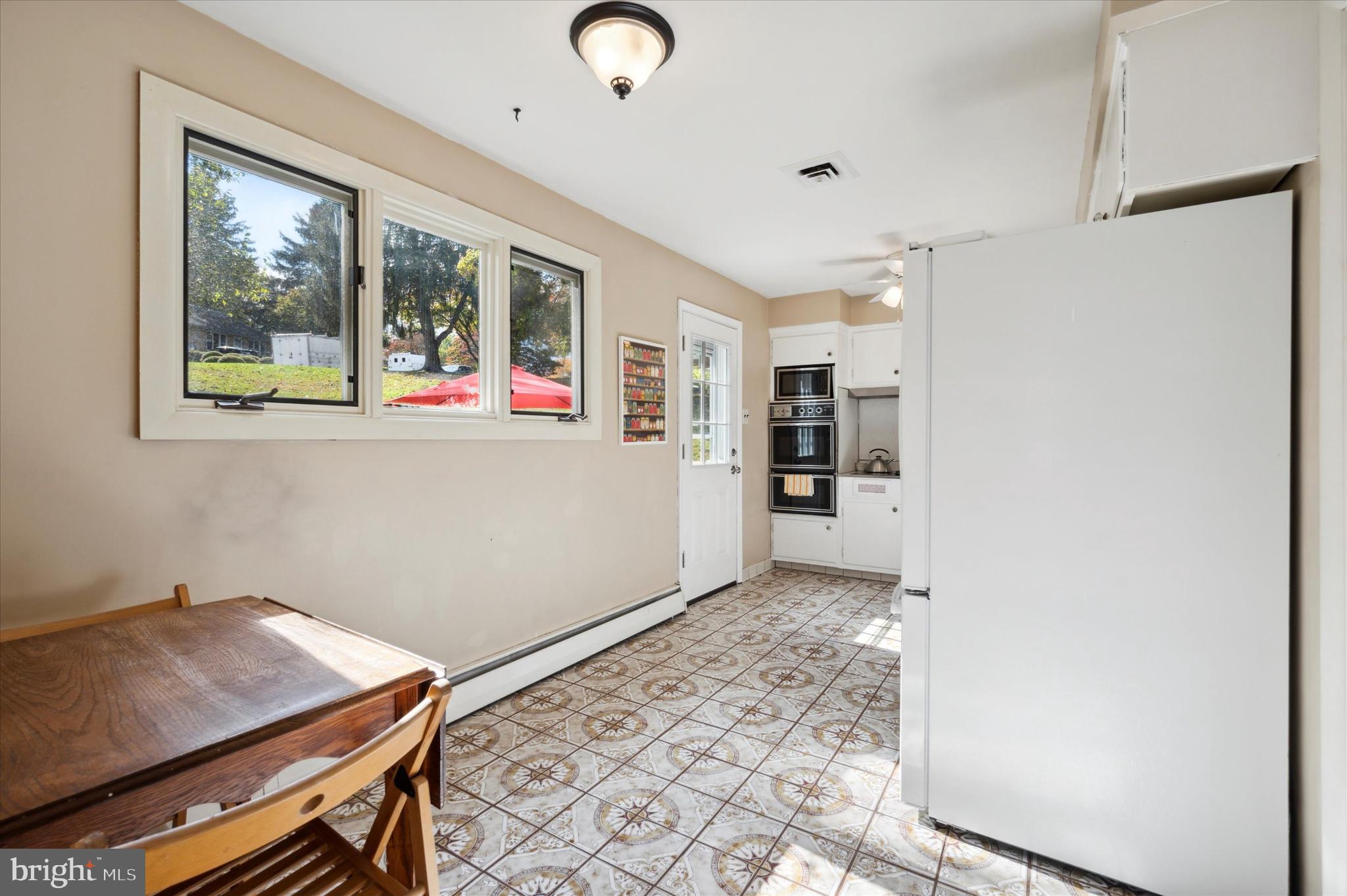 300 North Malin Road Broomall, PA 19008 - Photo 8 of 18