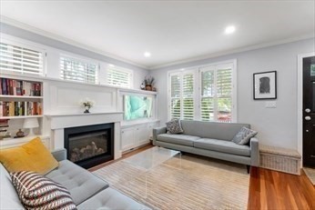 82 Summit Avenue, Unit 82 Brookline, MA 02446 - Photo 4 of 21