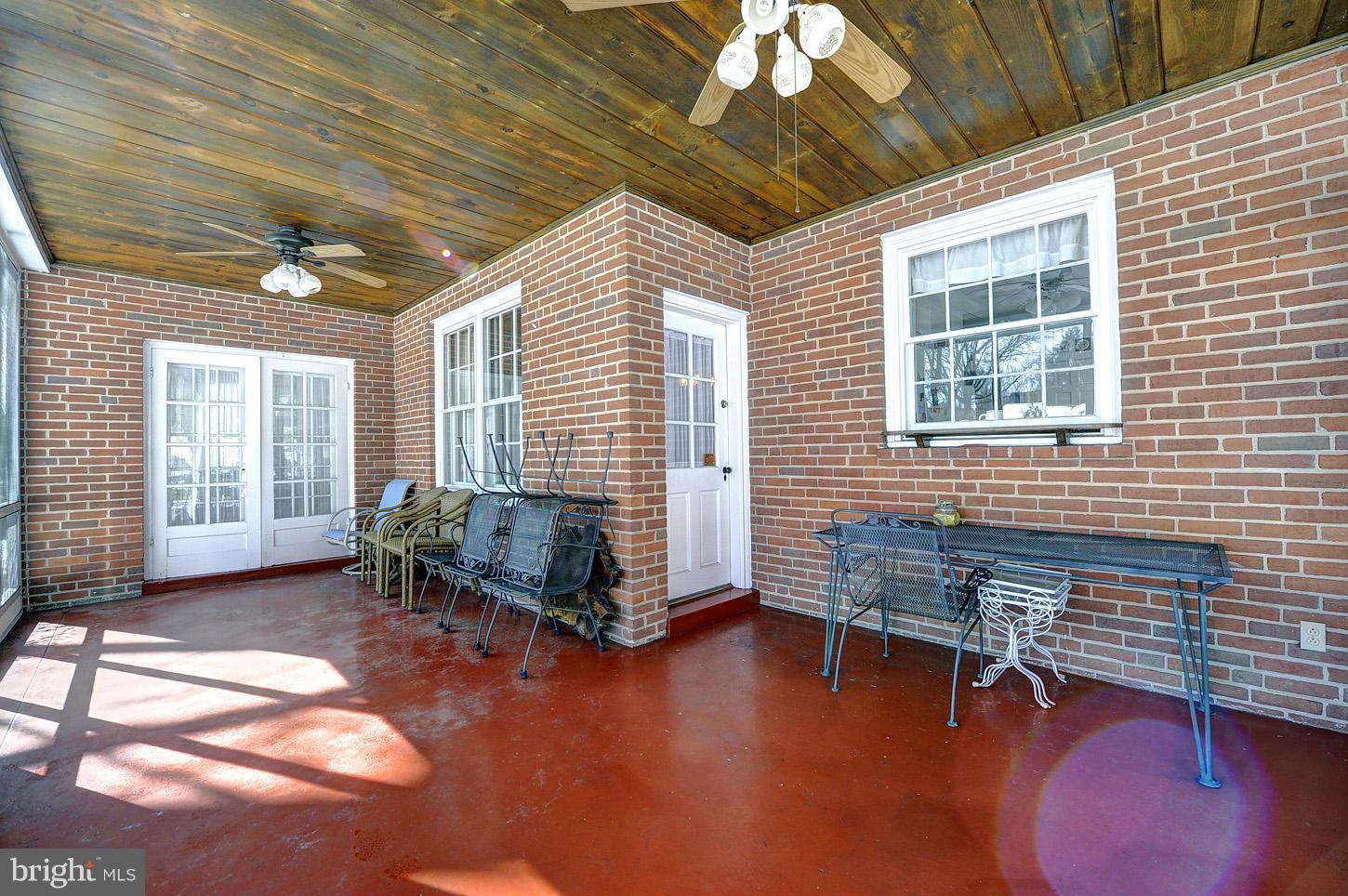9701 Elrod Road Kensington, MD 20895 - Photo 14 of 30 Interior (General)
