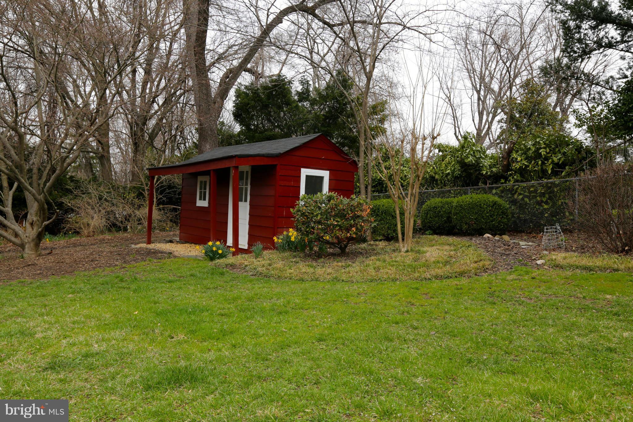 9701 Elrod Road Kensington, MD 20895 - Photo 26 of 30 Exterior (General)