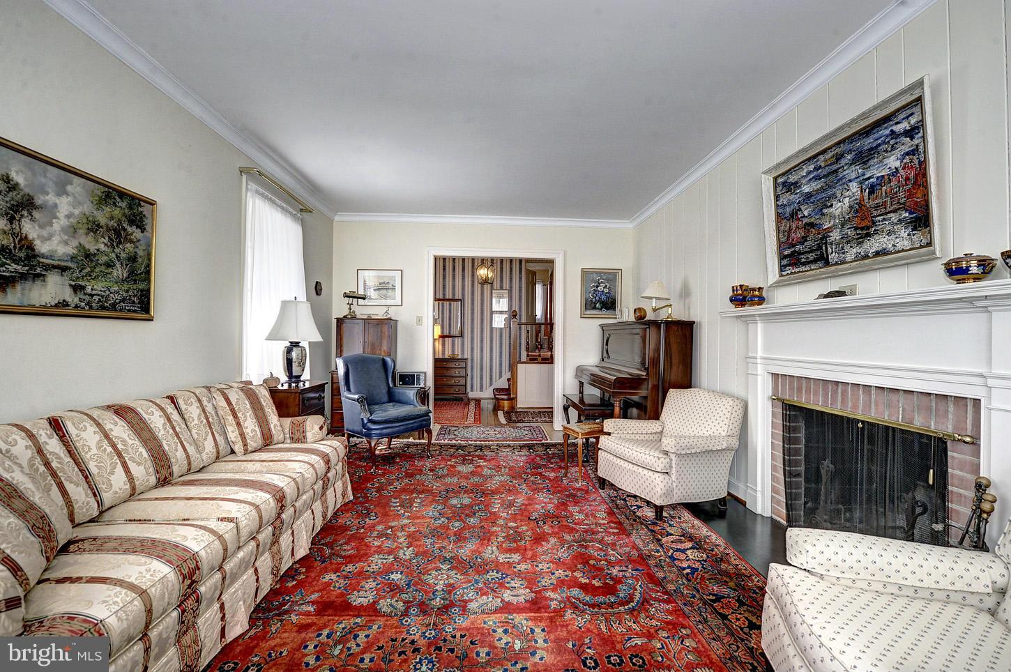 9701 Elrod Road Kensington, MD 20895 - Photo 8 of 30 Living Room