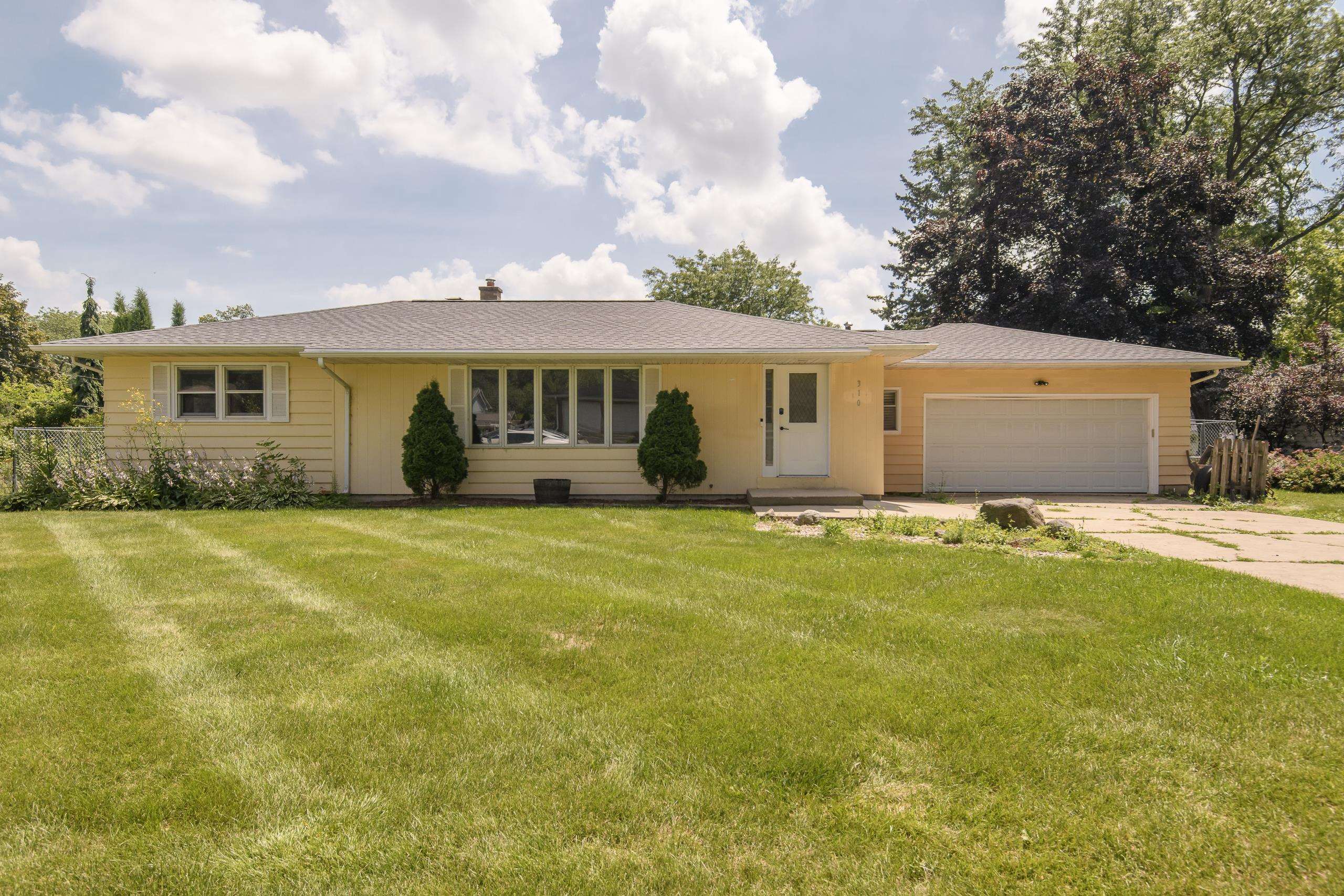 310 Crestview Drive Waterloo, WI 53594 - Photo 1 of 1 Gallery Image 1