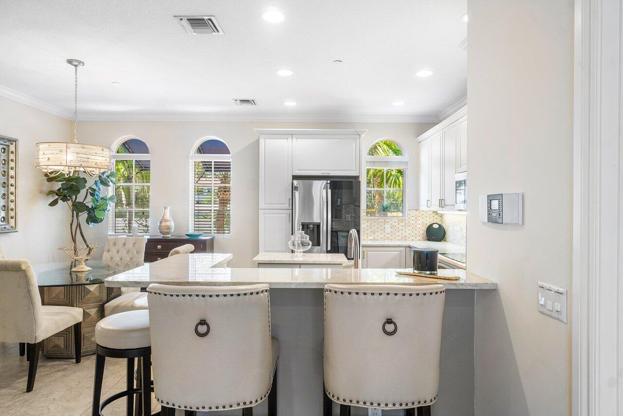 809 Estancia Way Boynton Beach, FL 33435 - Photo 15 of 37 Kitchen