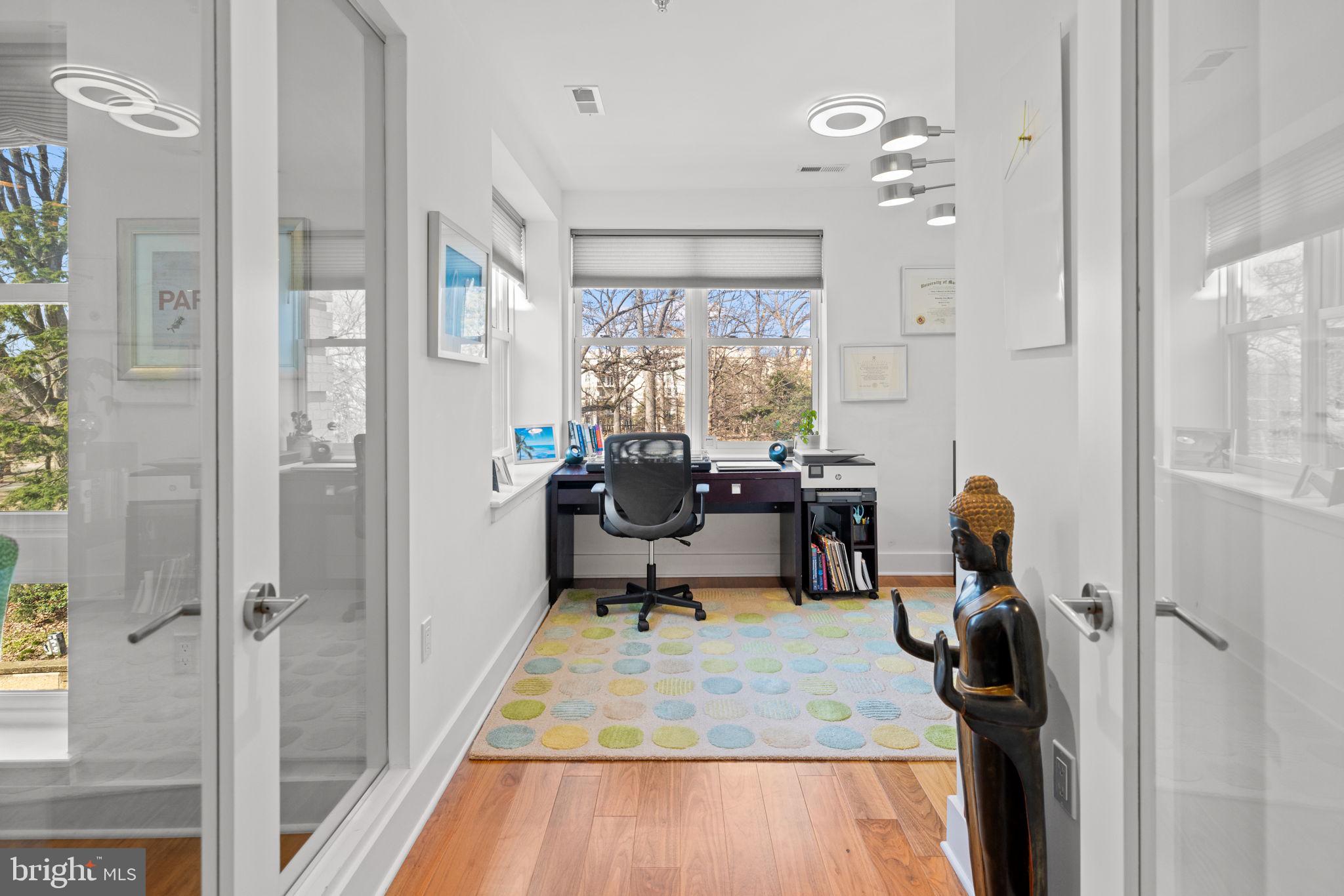 2331 15th Street Northwest, Unit PH01N Washington, DC 20009 - Photo 25 of 92 Bright Office!