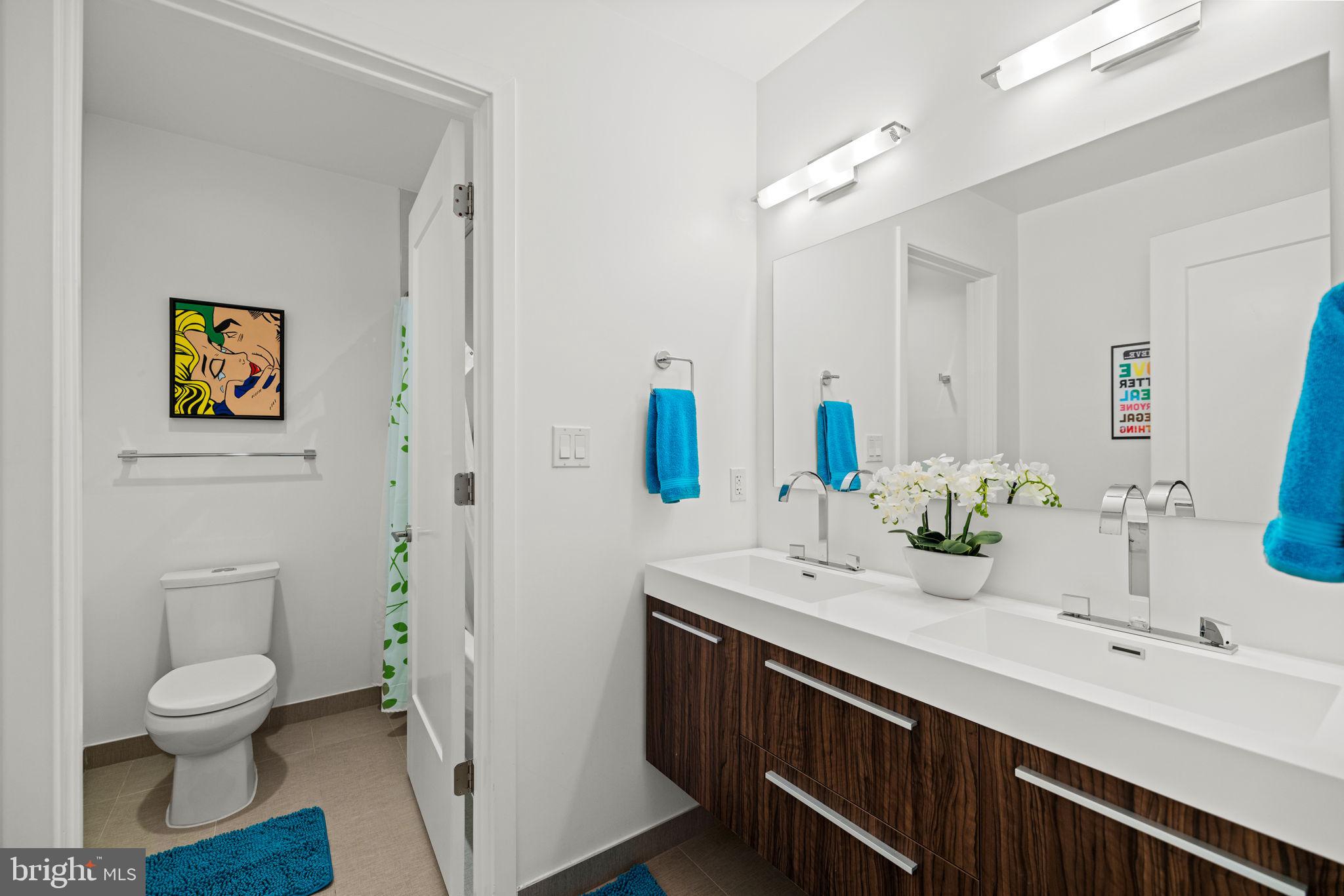 2331 15th Street Northwest, Unit PH01N Washington, DC 20009 - Photo 35 of 92 2nd Bedroom En-Suite Bathroom