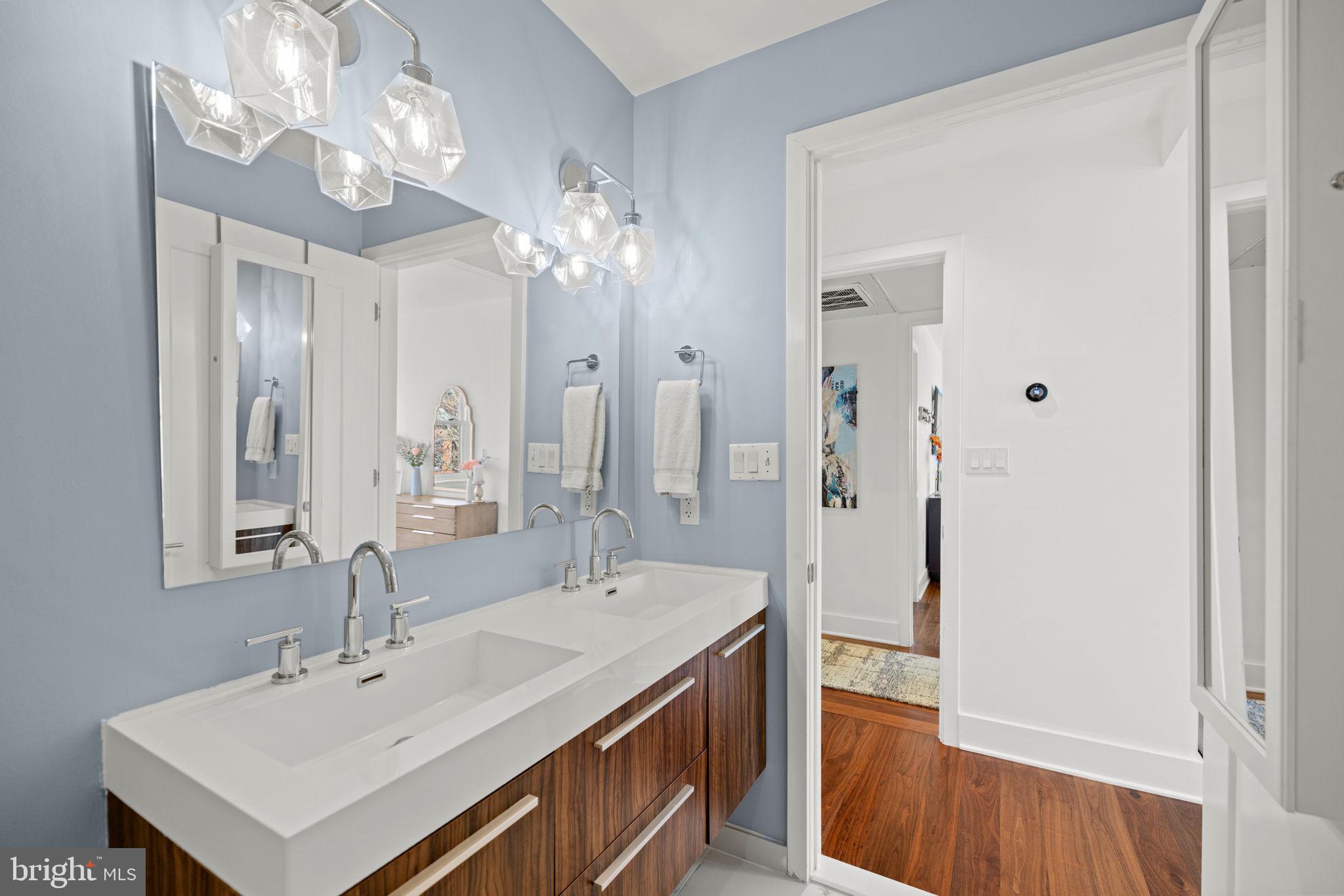 2331 15th Street Northwest, Unit PH01N Washington, DC 20009 - Photo 40 of 92 Dual vanities!