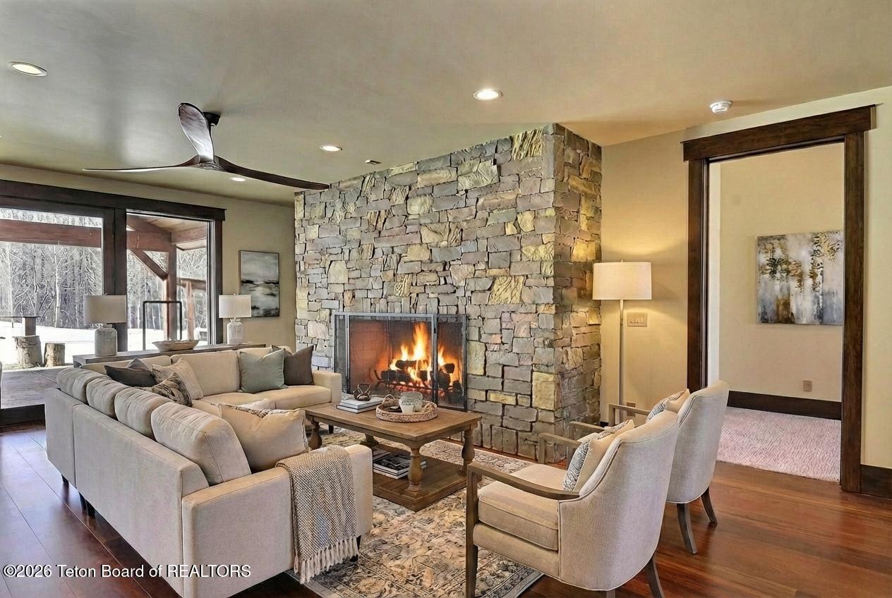 9802 Hiddenwaters Lane Victor, ID 83455 - Photo 12 of 52 Great Room Virtual Staging