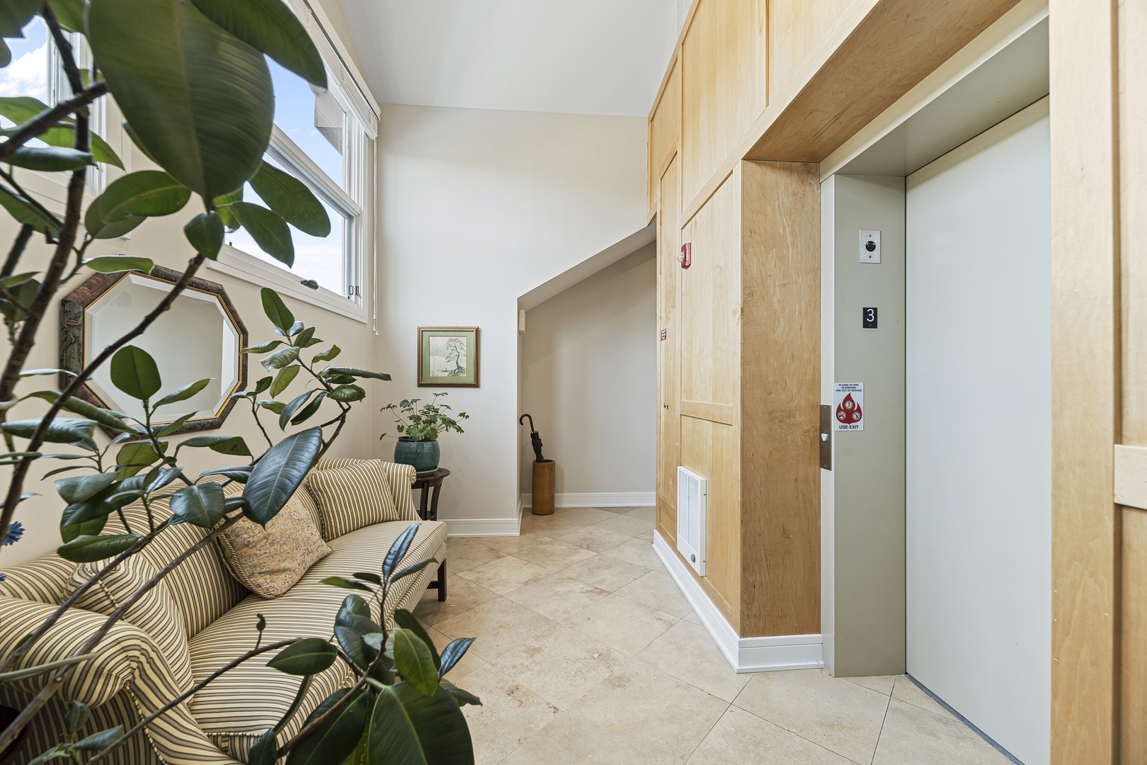 194 Whistler Road, Unit 301 Highland Park, IL 60035 - Photo 3 of 30