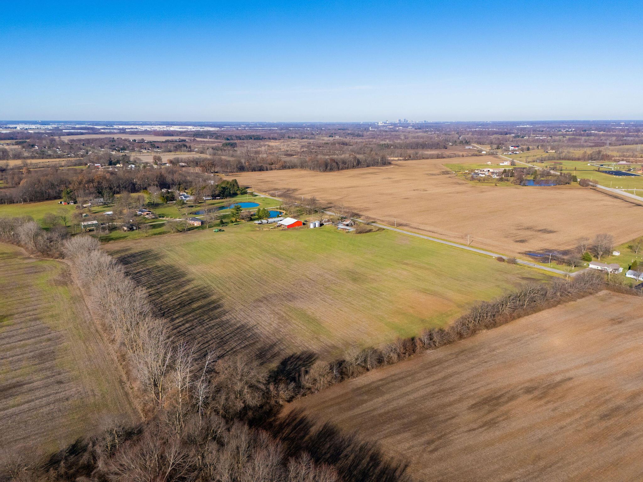 5593 Hayes Road Groveport, OH 43125 - Photo 5 of 48 DJI_20241217105706_0152_D
