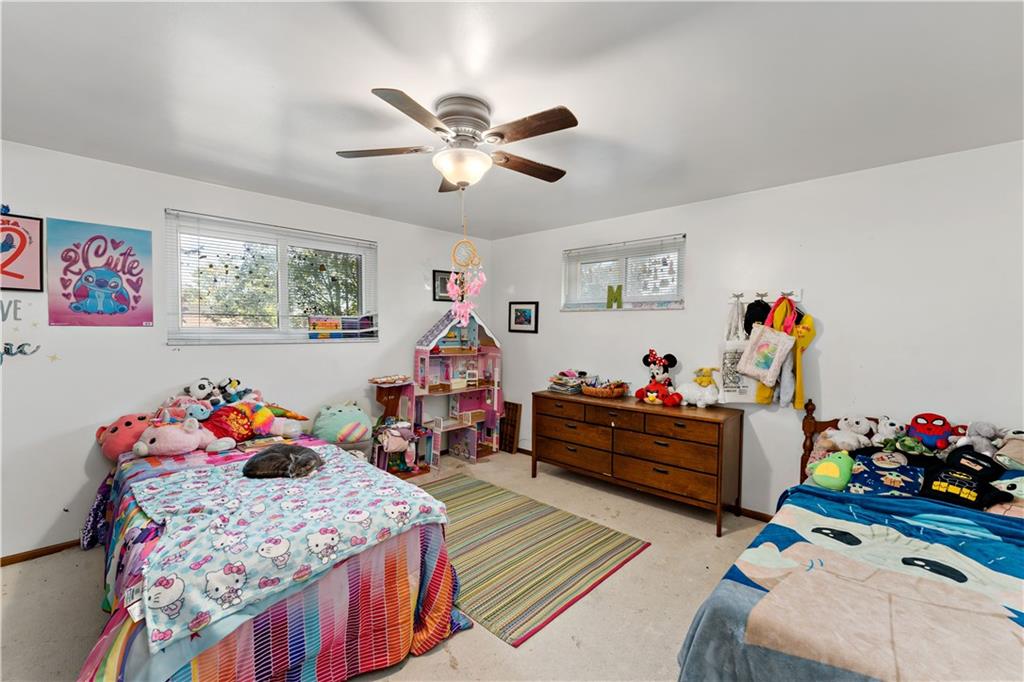 38 May Avenue McKees Rocks, PA 15136 - Photo 20 of 38 a bed room with furniture and a bed