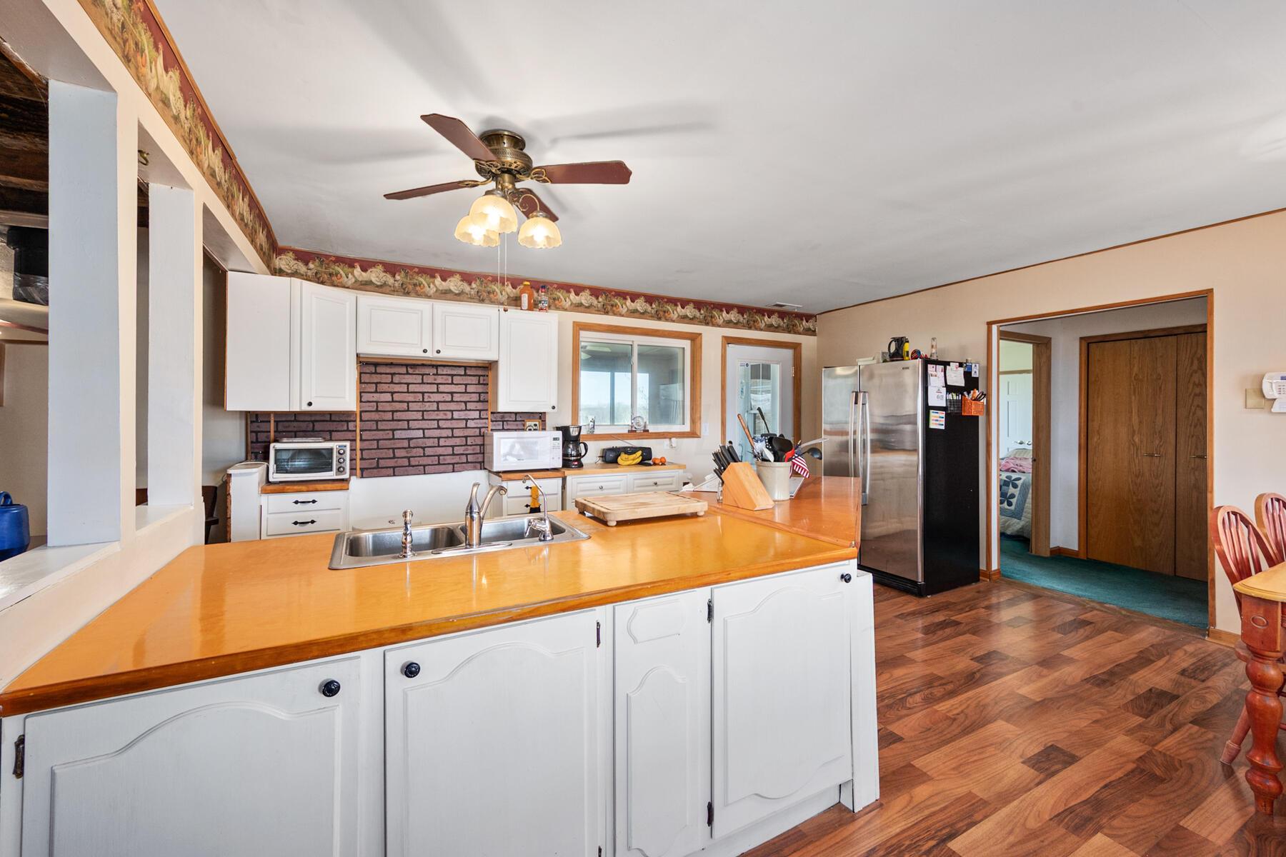 5156 River Road Radnor, OH 43066 - Photo 31 of 54 Kitchen