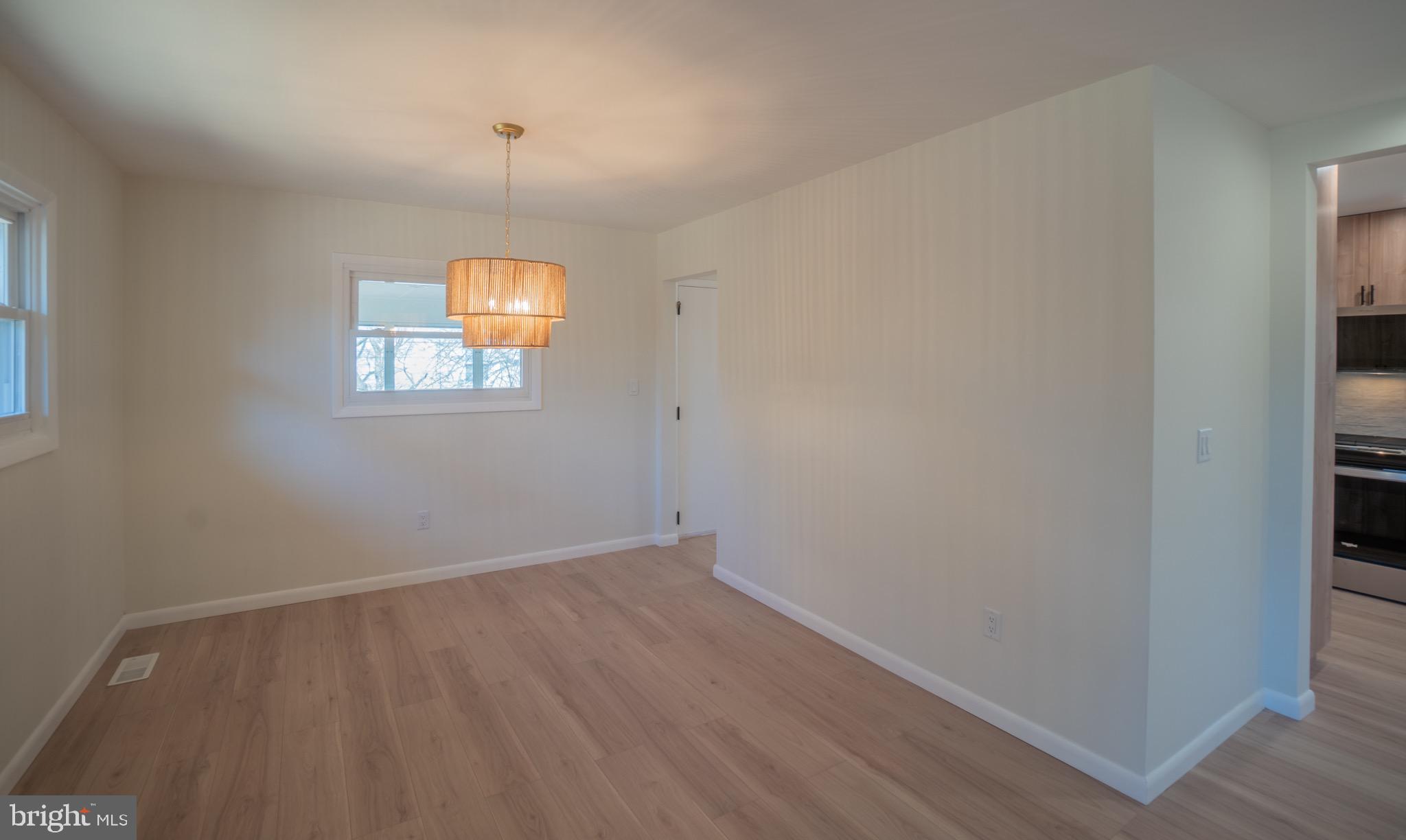5 Edwards Place Ewing, NJ 08628 - Photo 7 of 42