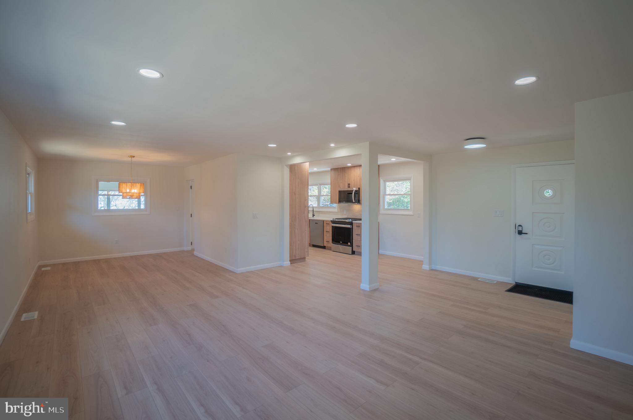 5 Edwards Place Ewing, NJ 08628 - Photo 8 of 42