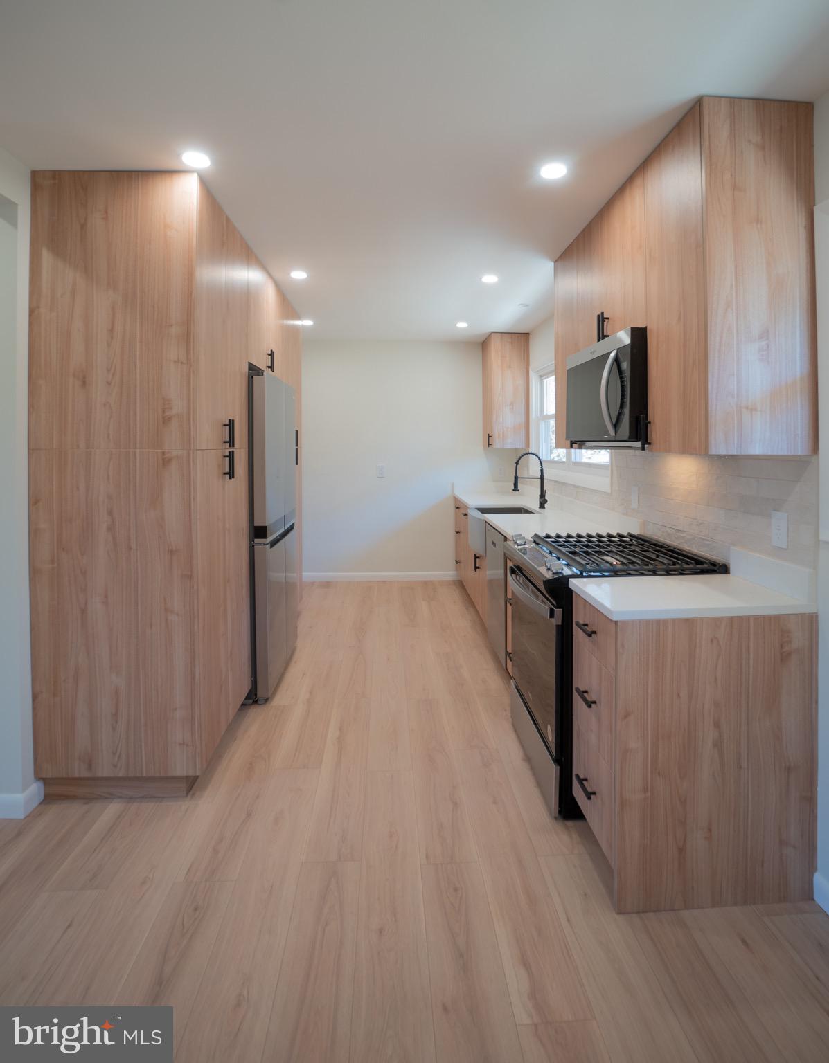 5 Edwards Place Ewing, NJ 08628 - Photo 10 of 42