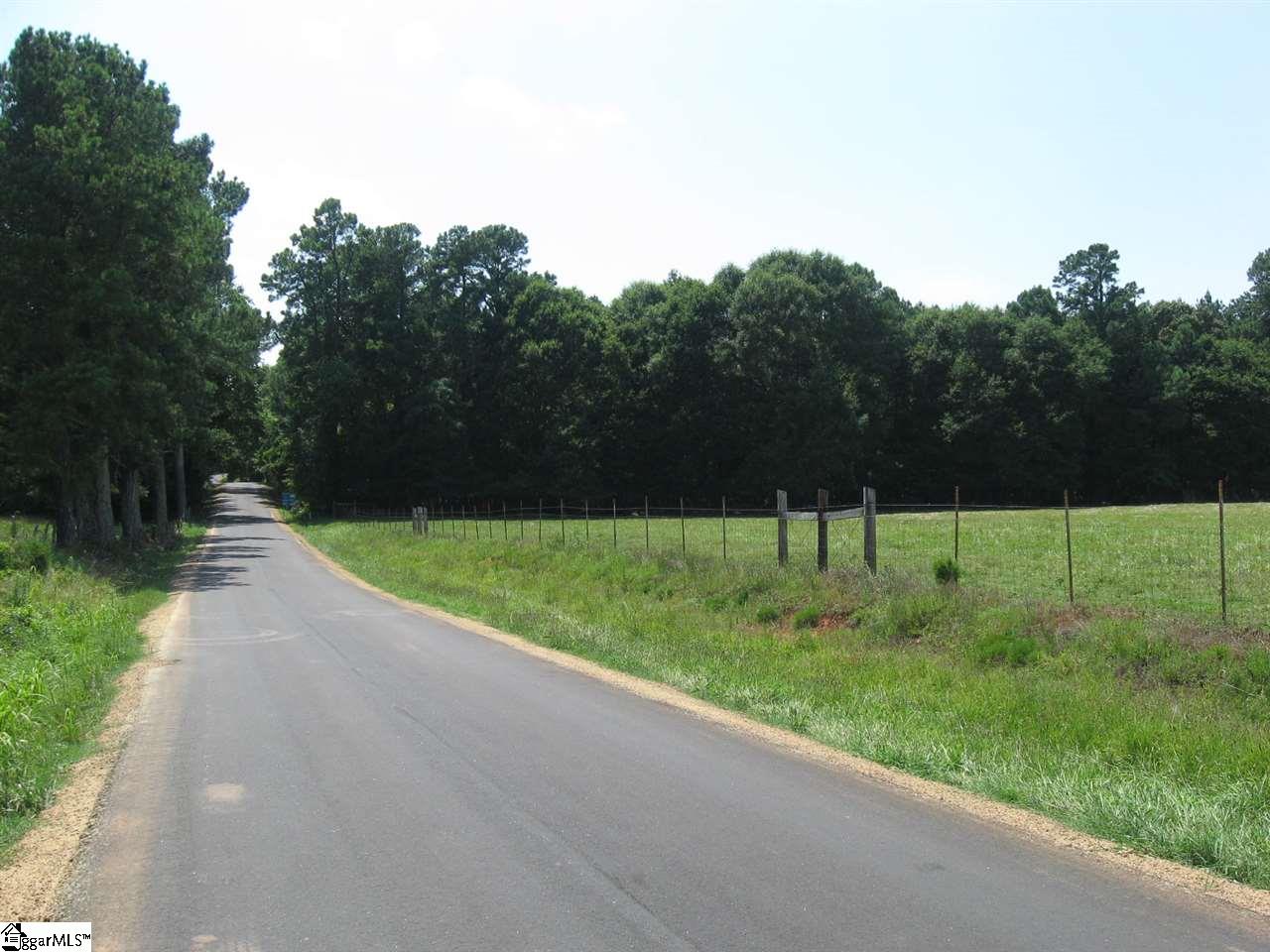 100 Martin Road Fountain Inn, SC 29644 - Photo 2 of 16