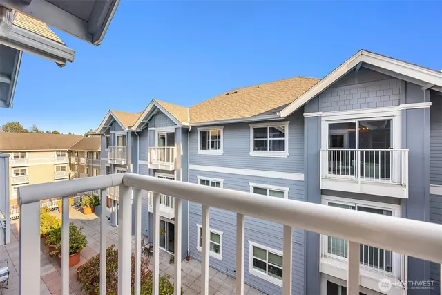 $348,000 | 300 High School Road Northeast, Unit 419, Bainbridge Island, WA 98110