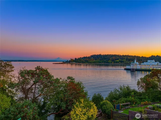 $348,000 | 300 High School Road Northeast, Unit 419, Bainbridge Island, WA 98110