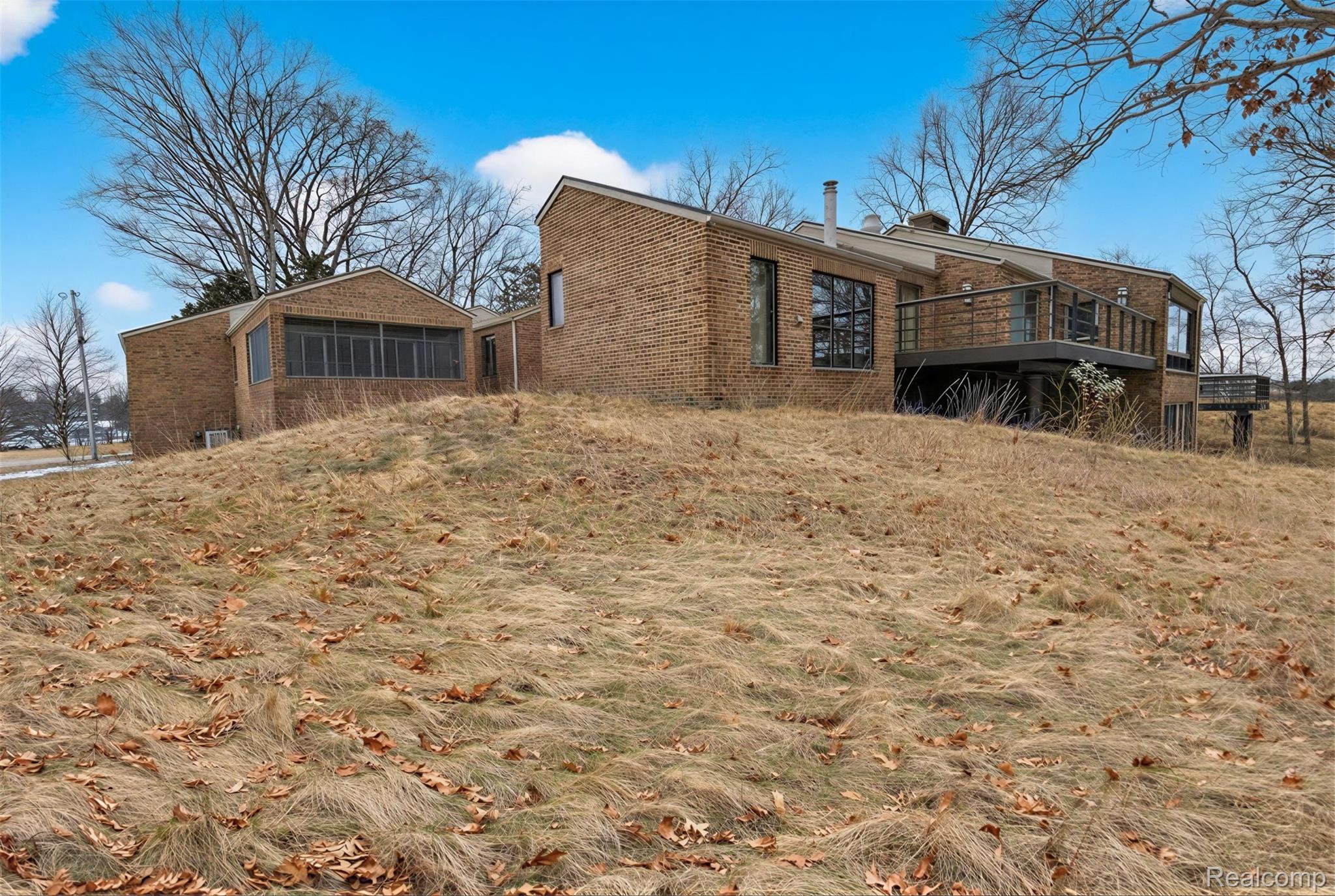2551 Patterson Lk Road Pinckney, MI 48169 - Photo 14 of 95 Exterior