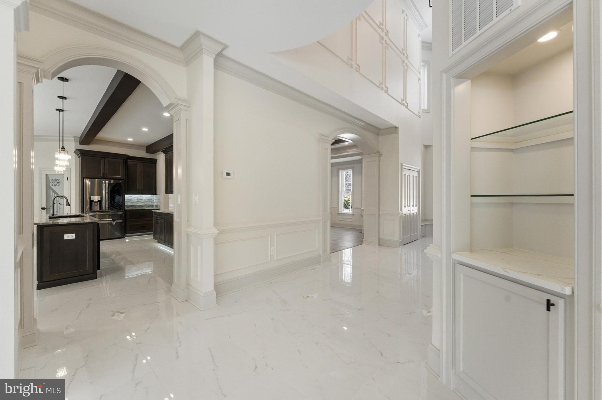 7301 Calvert Street Annandale, VA 22003 - Photo 14 of 106 Hallway to Kitchen