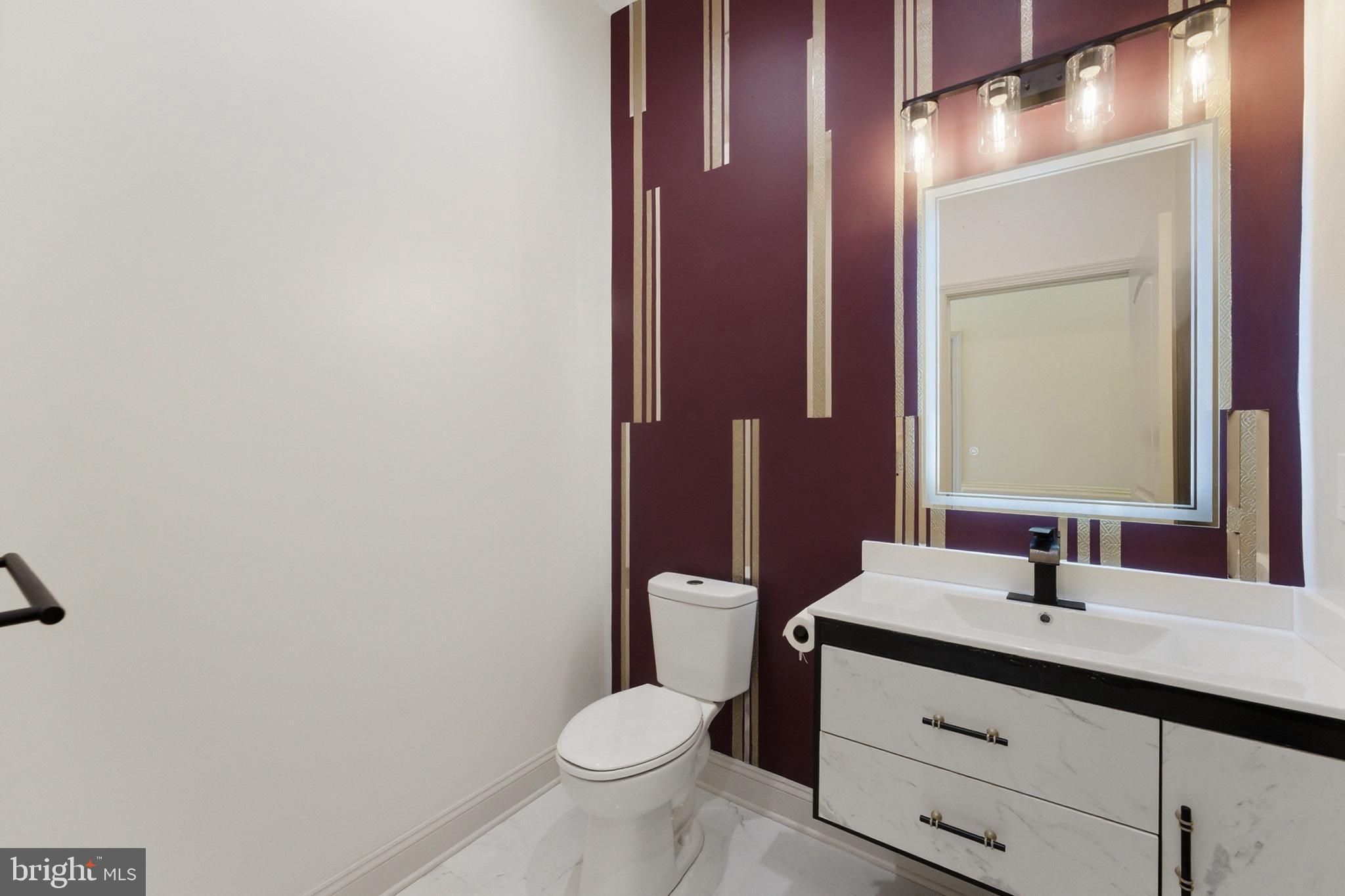 7301 Calvert Street Annandale, VA 22003 - Photo 10 of 106 Powder Room