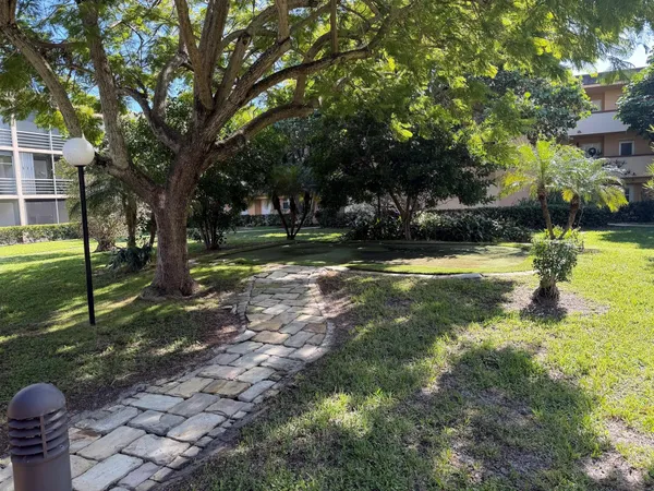 $1,800 | 4502 North Federal Highway, Unit 235D, Lighthouse Point, FL 33064