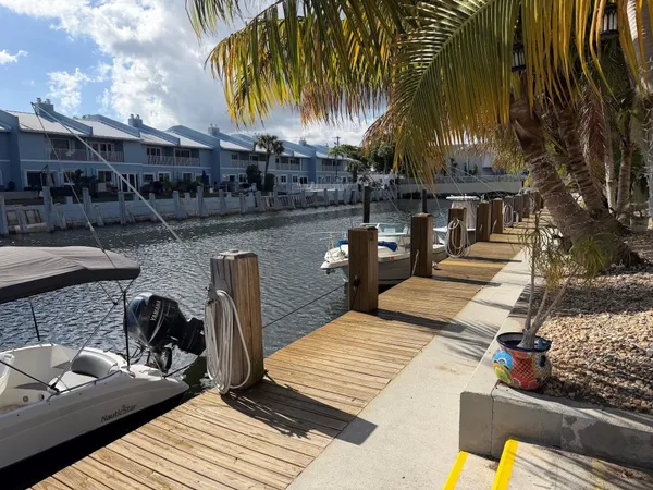 $1,800 | 4502 North Federal Highway, Unit 235D, Lighthouse Point, FL 33064