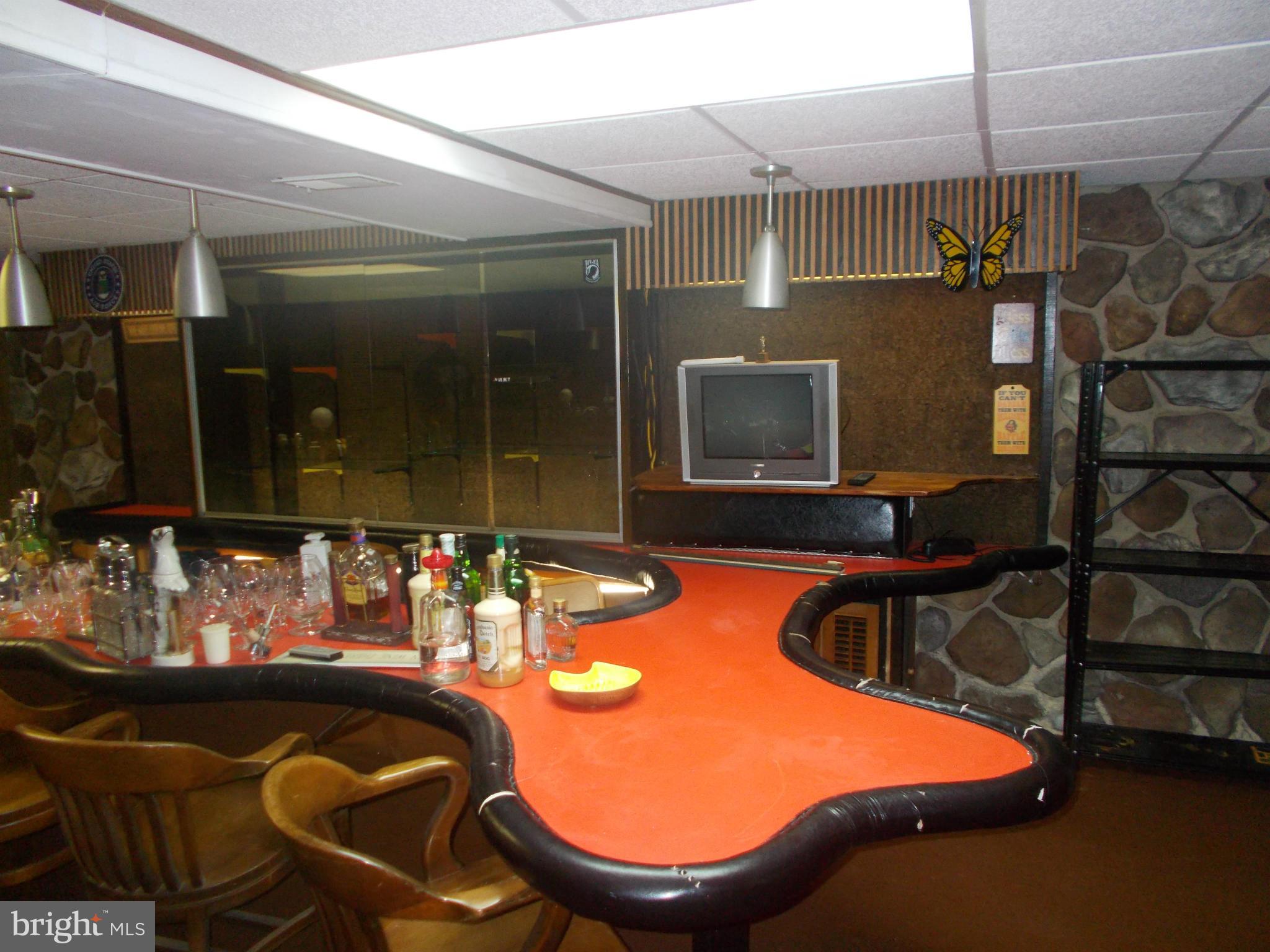 3507 Manis Road Clinton, MD 20735 - Photo 23 of 23 Bar