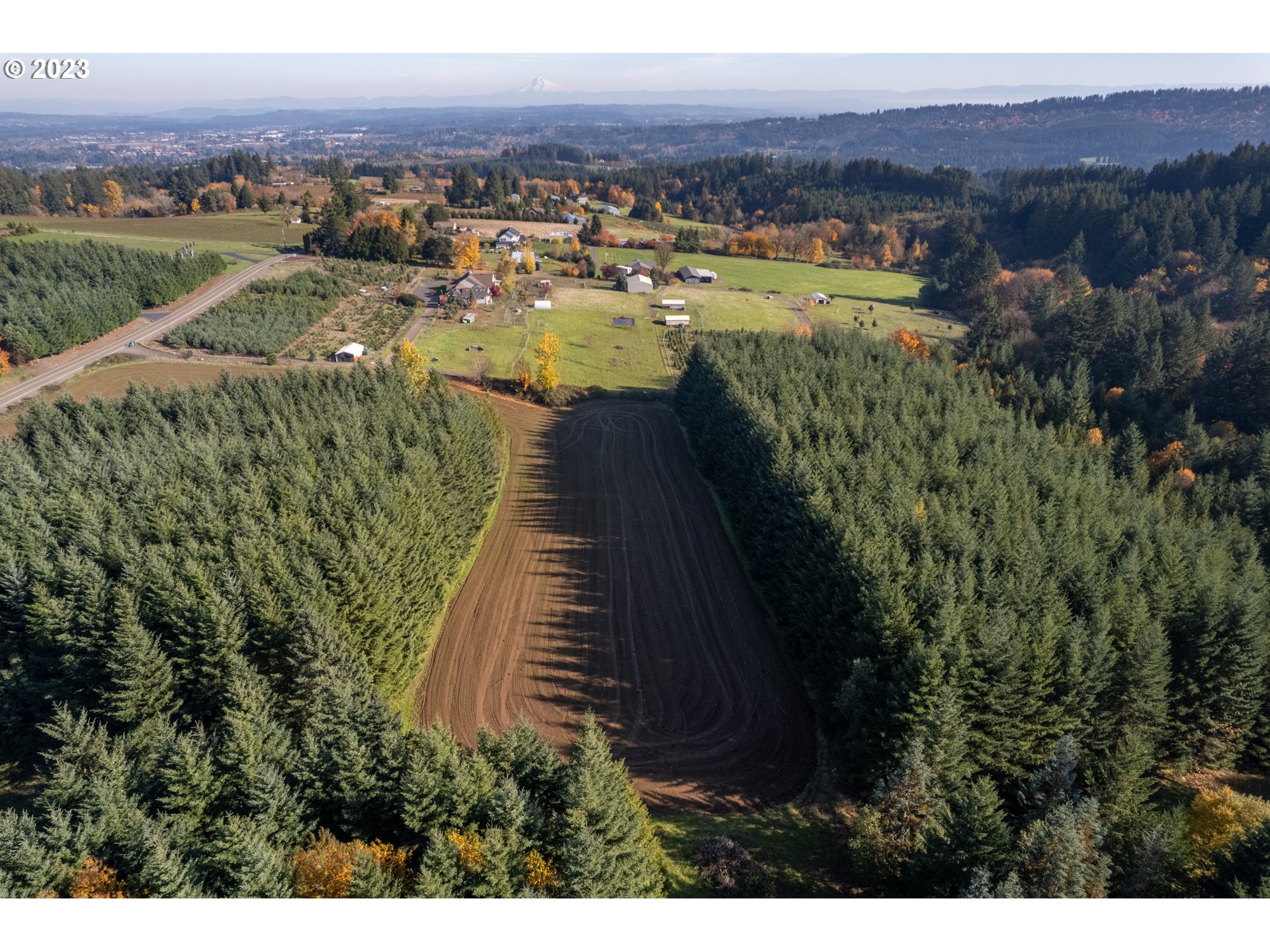 22120 Southwest Chapman Road Sherwood, OR 97140 - Photo 11 of 16 Gallery Image 11