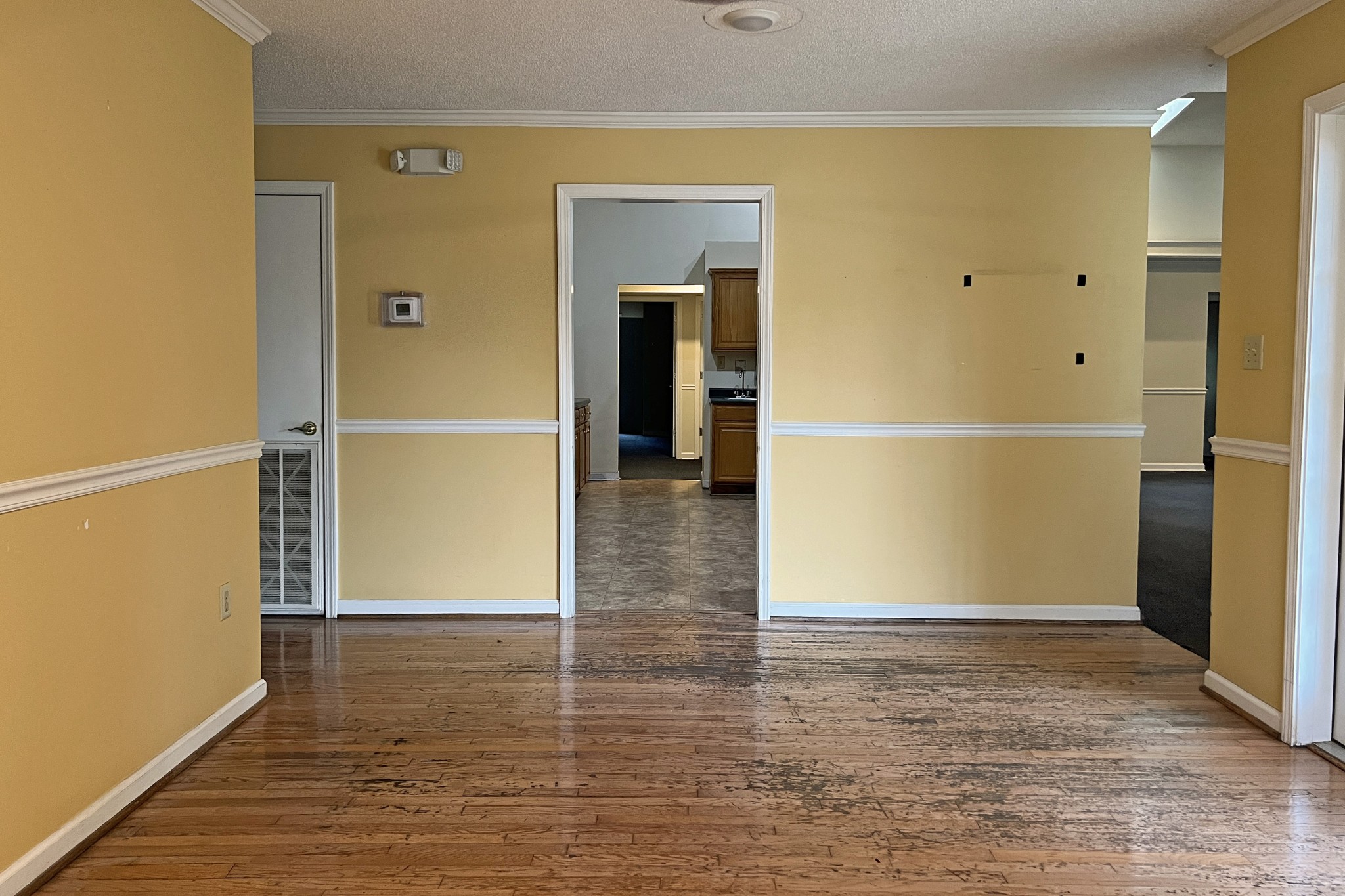 1117 Brookhaven Road Franklin, KY 42134 - Photo 7 of 42 a view of a hallway with wooden floor