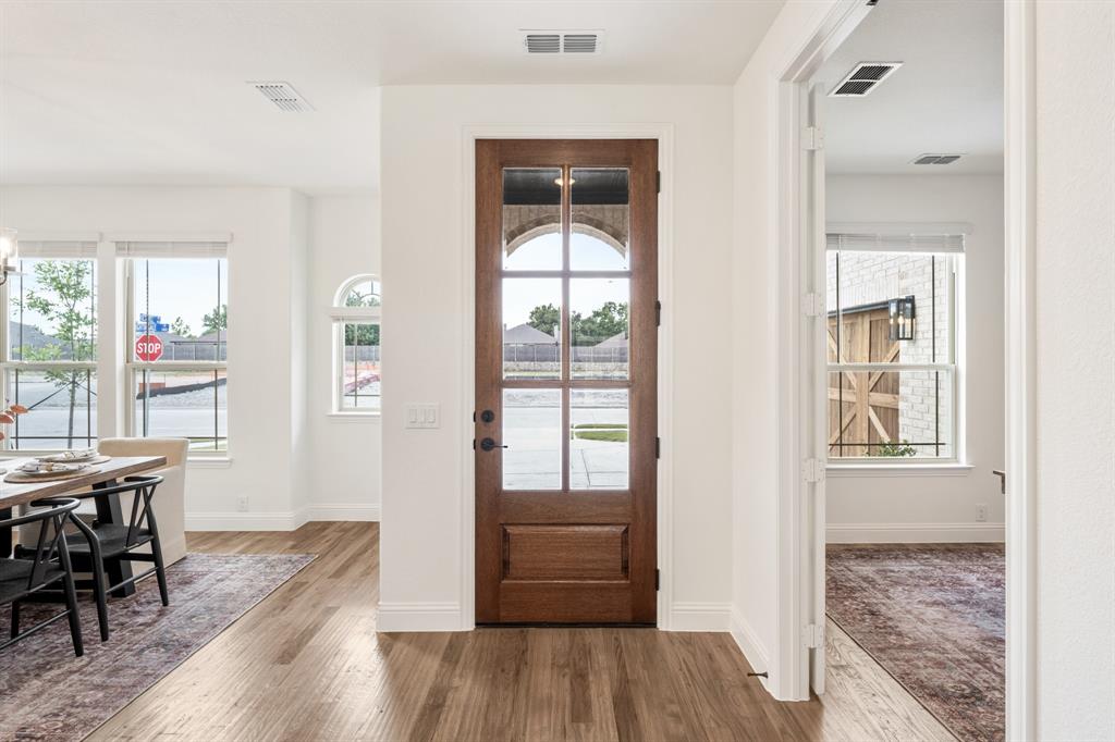3433 Nightingale Lane Midlothian, TX 76065 - Photo 4 of 40