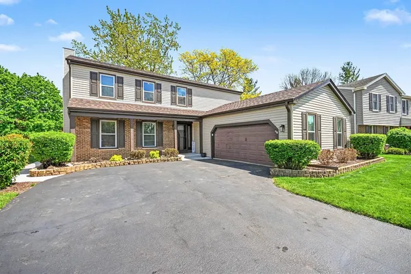 $585,000 | 75 Wildwood Drive, Roselle, IL 60172