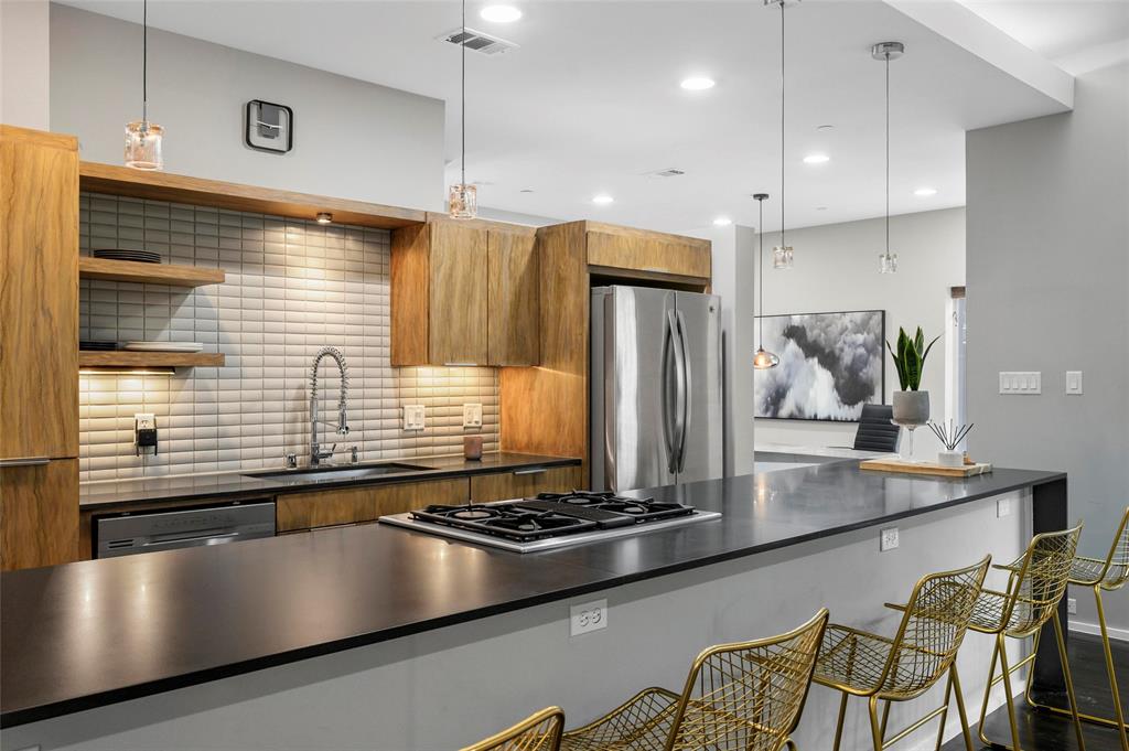 5205 Capitol Avenue, Unit 9 Dallas, TX 75206 - Photo 13 of 40