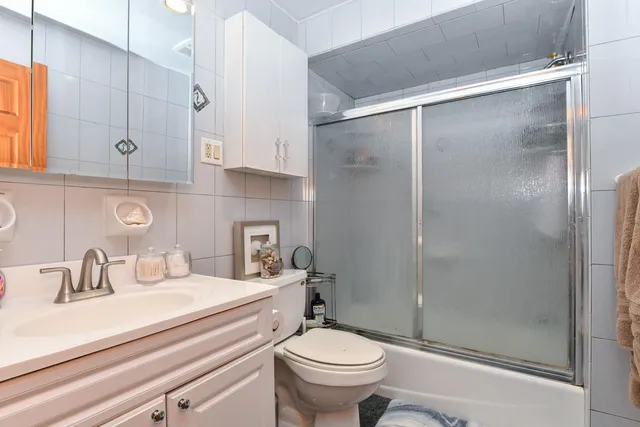 $1,300,444 | 9 50th Street, Weehawken, NJ 07086