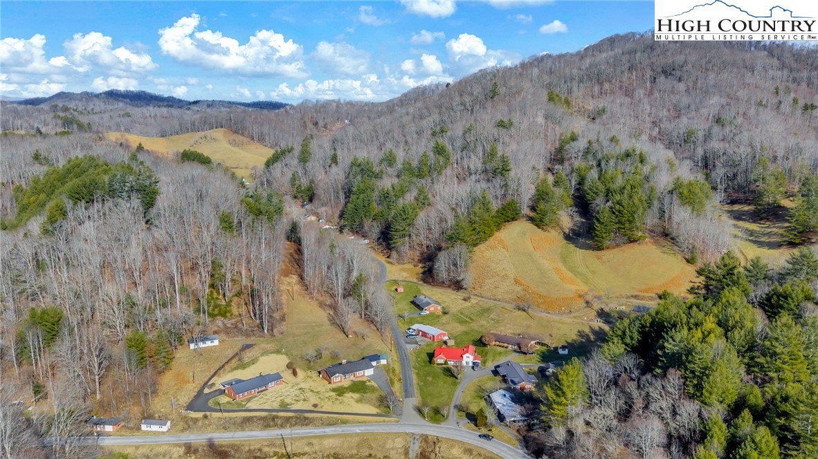 228 Don Adams Road Lansing, NC 28643 - Photo 12 of 17 Gallery Image 12