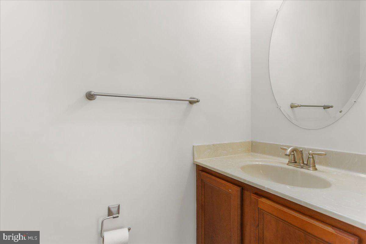 3920 View Top Road Ellicott City, MD 21042 - Photo 18 of 56