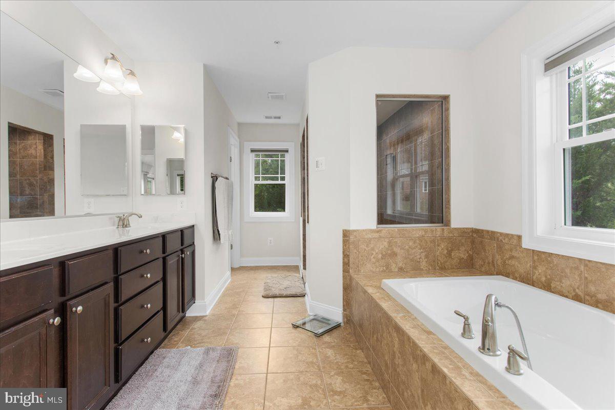 3920 View Top Road Ellicott City, MD 21042 - Photo 22 of 56