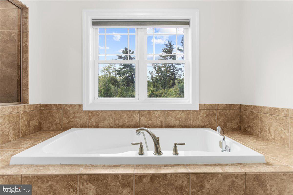 3920 View Top Road Ellicott City, MD 21042 - Photo 25 of 56