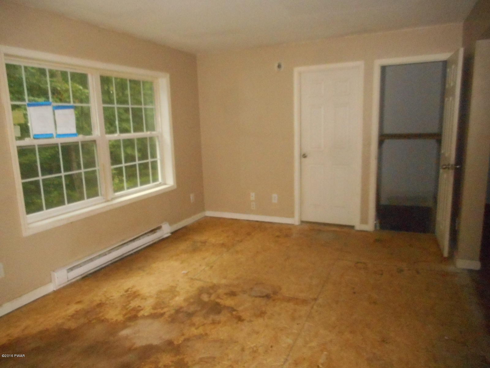 48 Ash Road East Stroudsburg, PA 18302 - Photo 16 of 19 DSCN1560