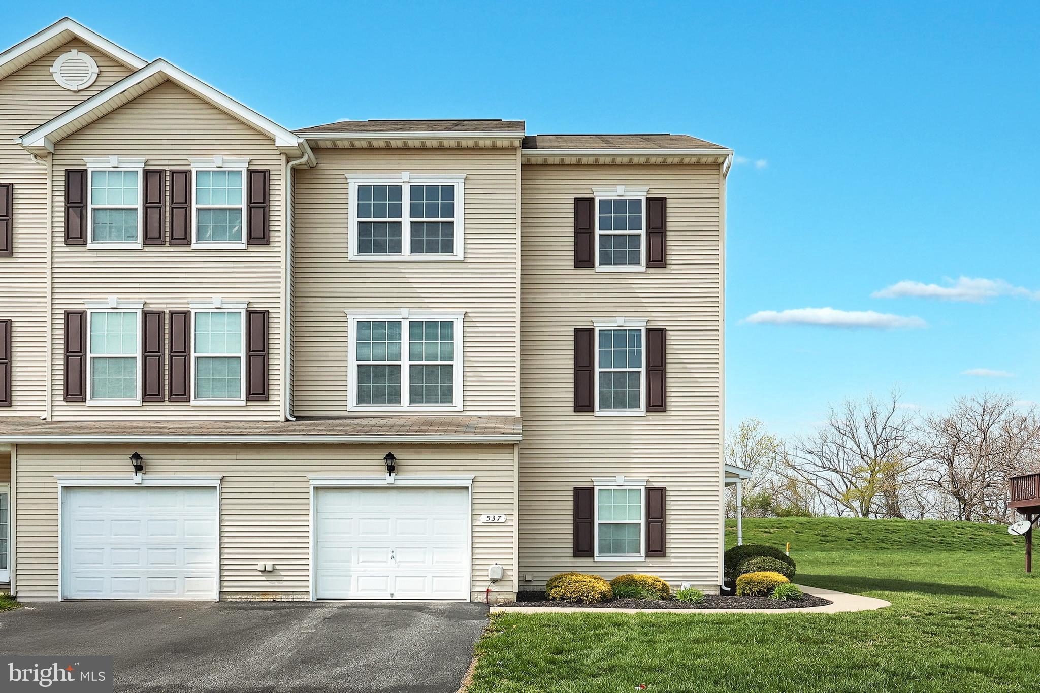 537 Marion Road, Unit 537 York, PA 17406 - Photo 2 of 38 Gallery Image 2