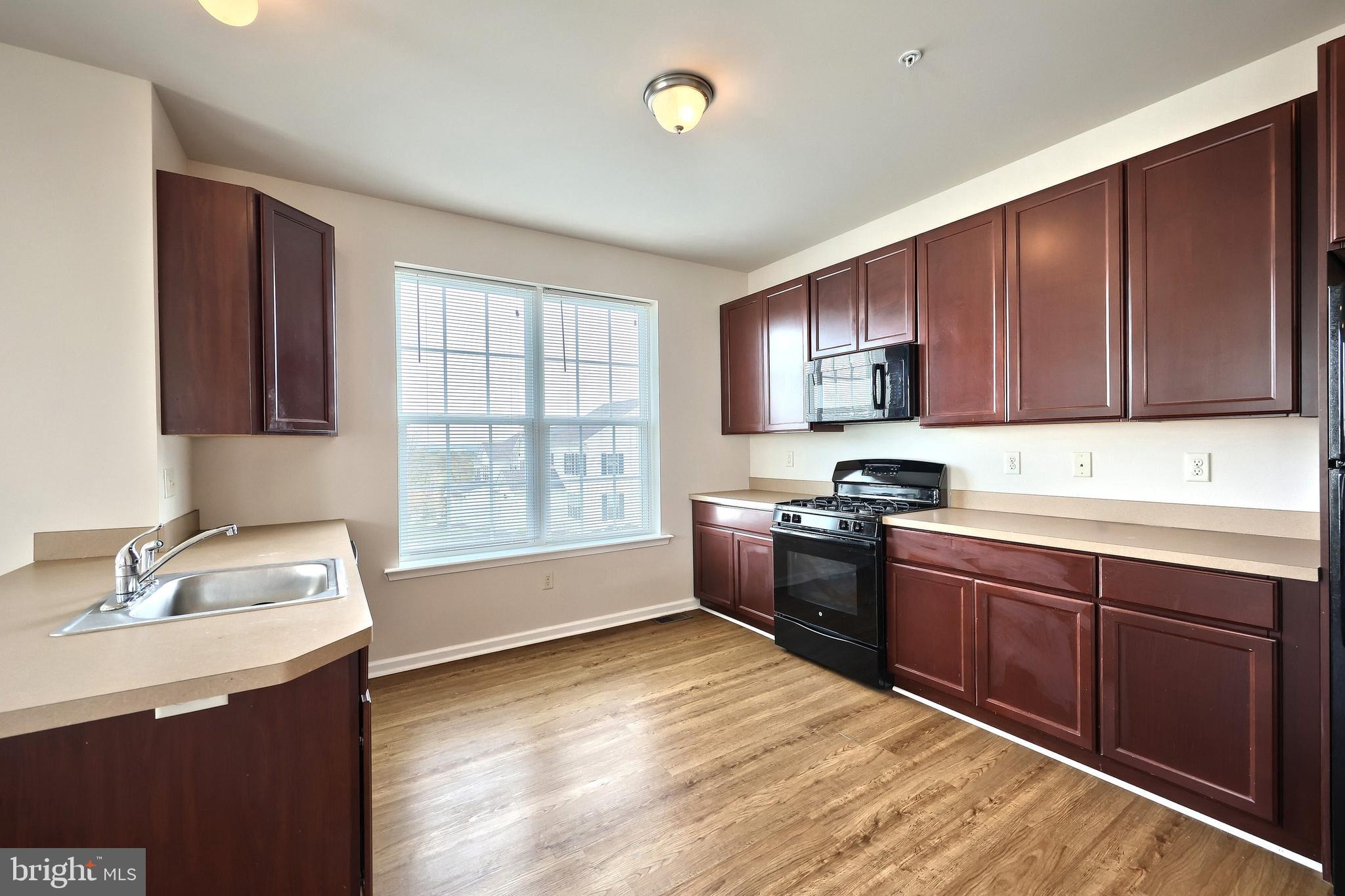 537 Marion Road, Unit 537 York, PA 17406 - Photo 21 of 38 Gallery Image 21