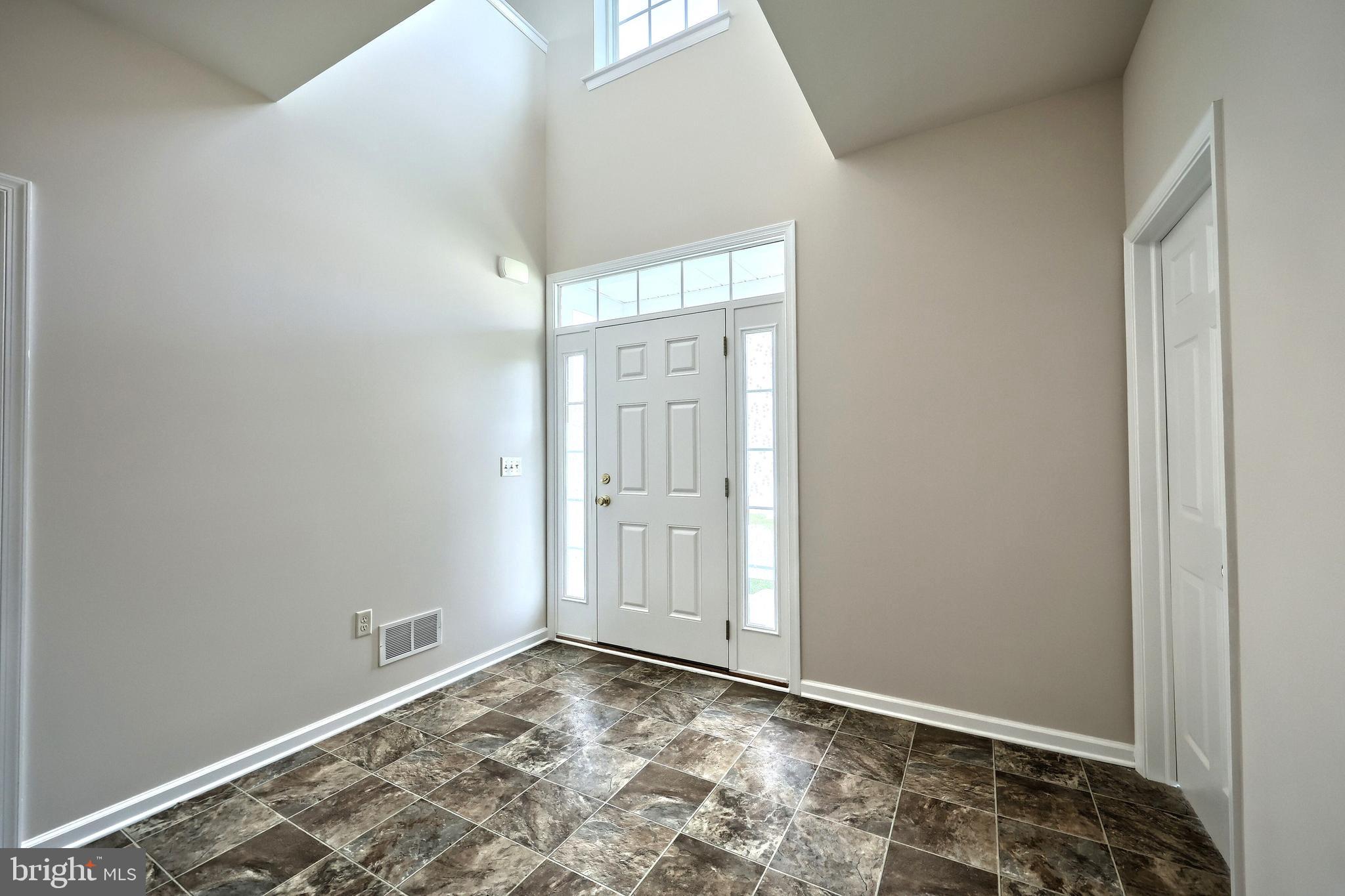 537 Marion Road, Unit 537 York, PA 17406 - Photo 9 of 38 Gallery Image 9