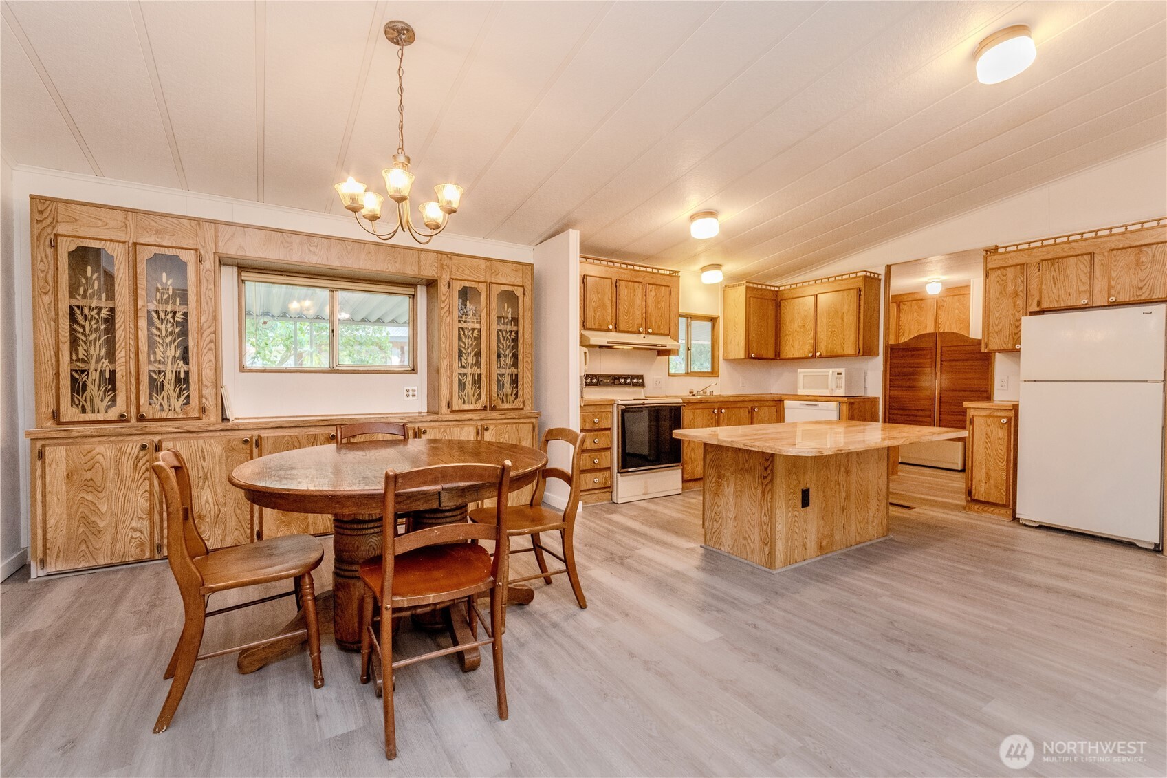 24443 Wicker Road, Unit 16 Sedro-Woolley, WA 98284 - Photo 15 of 35 Gallery Image 15