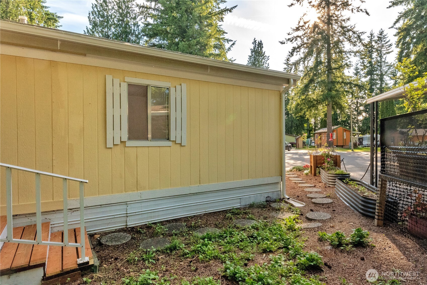 24443 Wicker Road, Unit 16 Sedro-Woolley, WA 98284 - Photo 31 of 35 Gallery Image 31