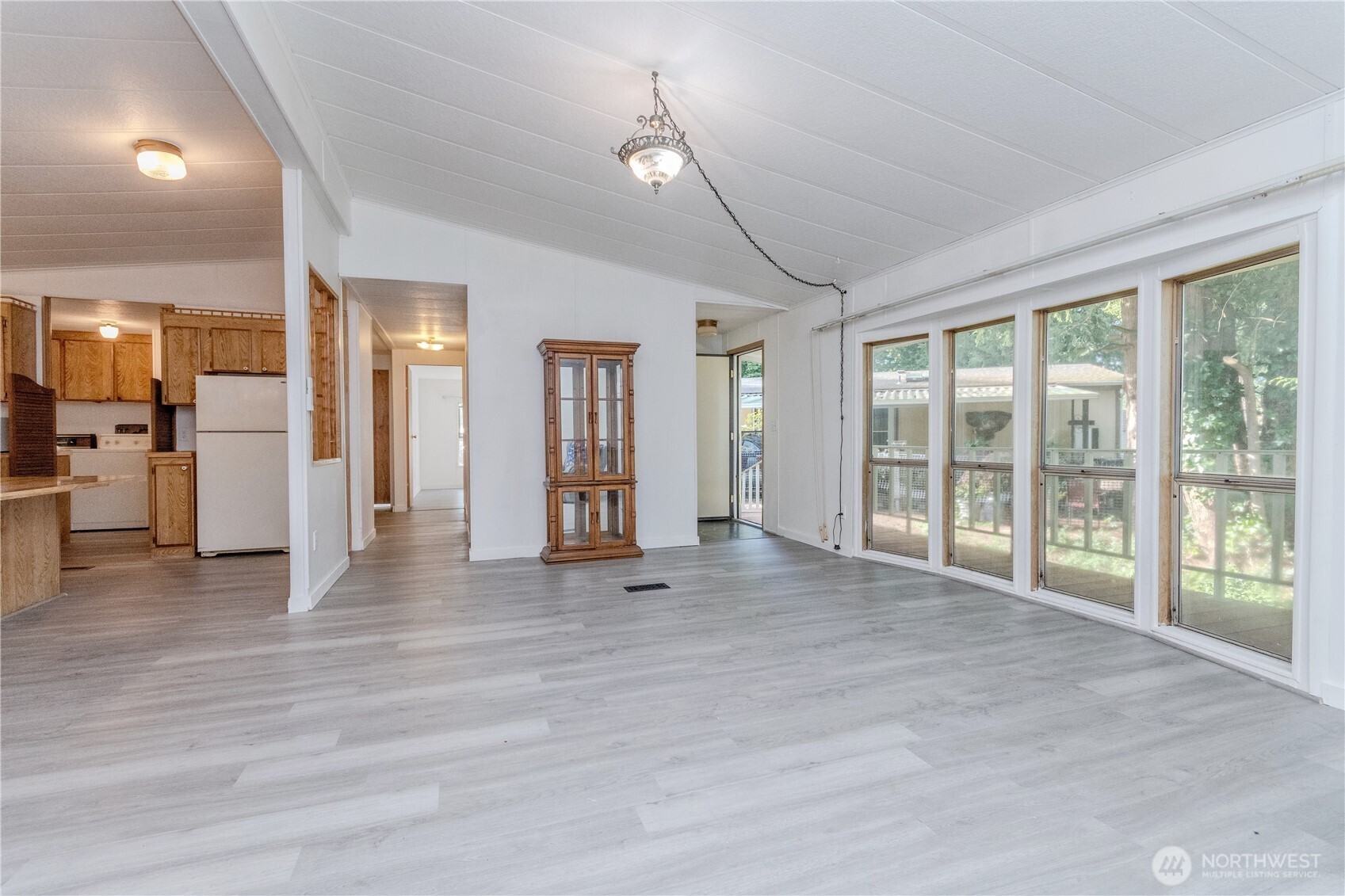 24443 Wicker Road, Unit 16 Sedro-Woolley, WA 98284 - Photo 9 of 35 Gallery Image 9