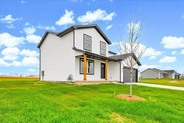 $337,000 | 502 Travis Drive, Carlock, IL 61725