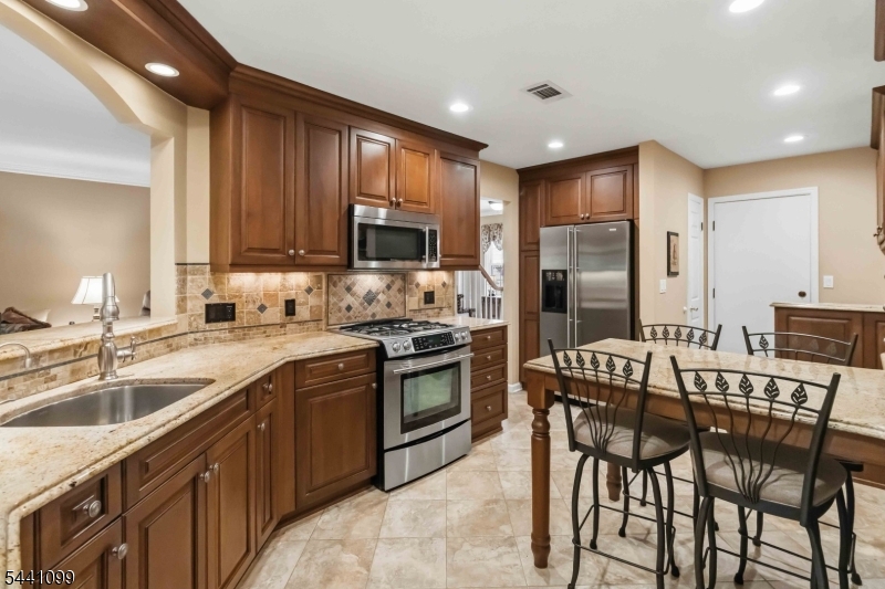 47 Independence Way Morristown, NJ 07960 - Photo 9 of 29