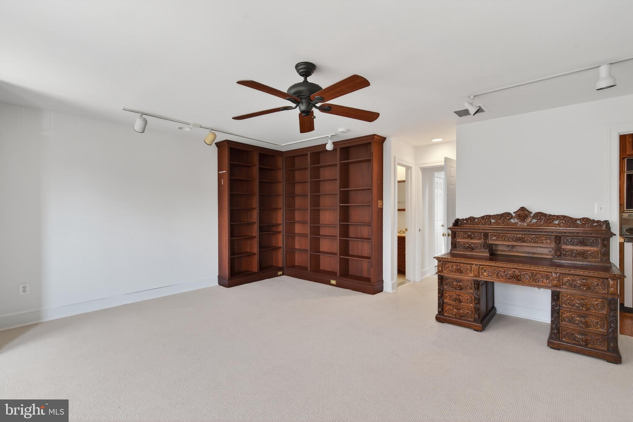 306 9th Street Southeast Washington, DC 20003 - Photo 32 of 50 a view of an empty room with furniture and closet