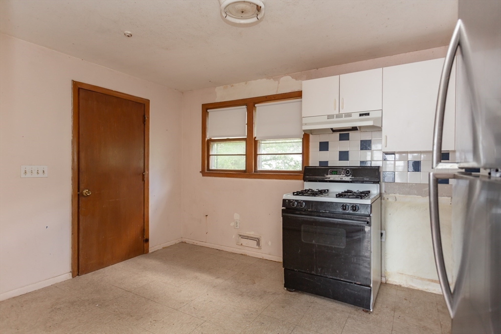 10 Michael Road Randolph, MA 02368 - Photo 13 of 22