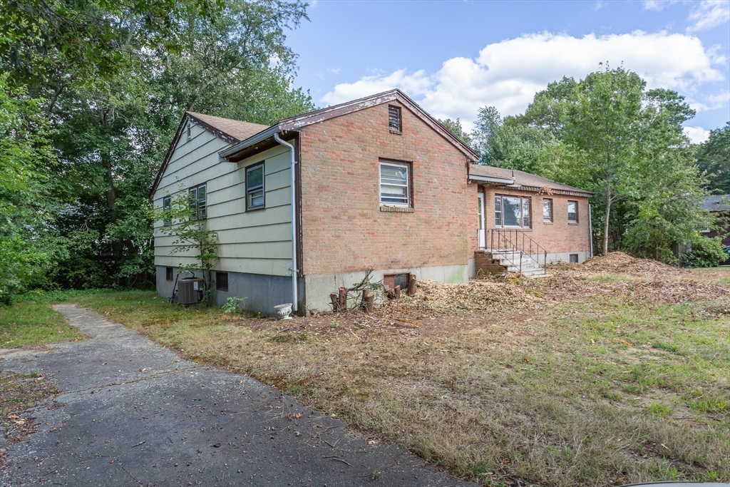 10 Michael Road Randolph, MA 02368 - Photo 2 of 22