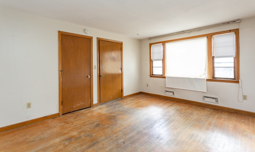 10 Michael Road Randolph, MA 02368 - Photo 5 of 22